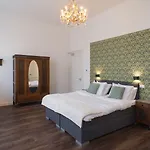 Boutique De Blauwe Pauw 3* Ден Бош