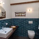 Отель Boutique De Blauwe Pauw Ден Бош