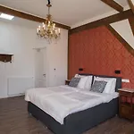 Boutique De Blauwe Pauw 3* Ден Бош